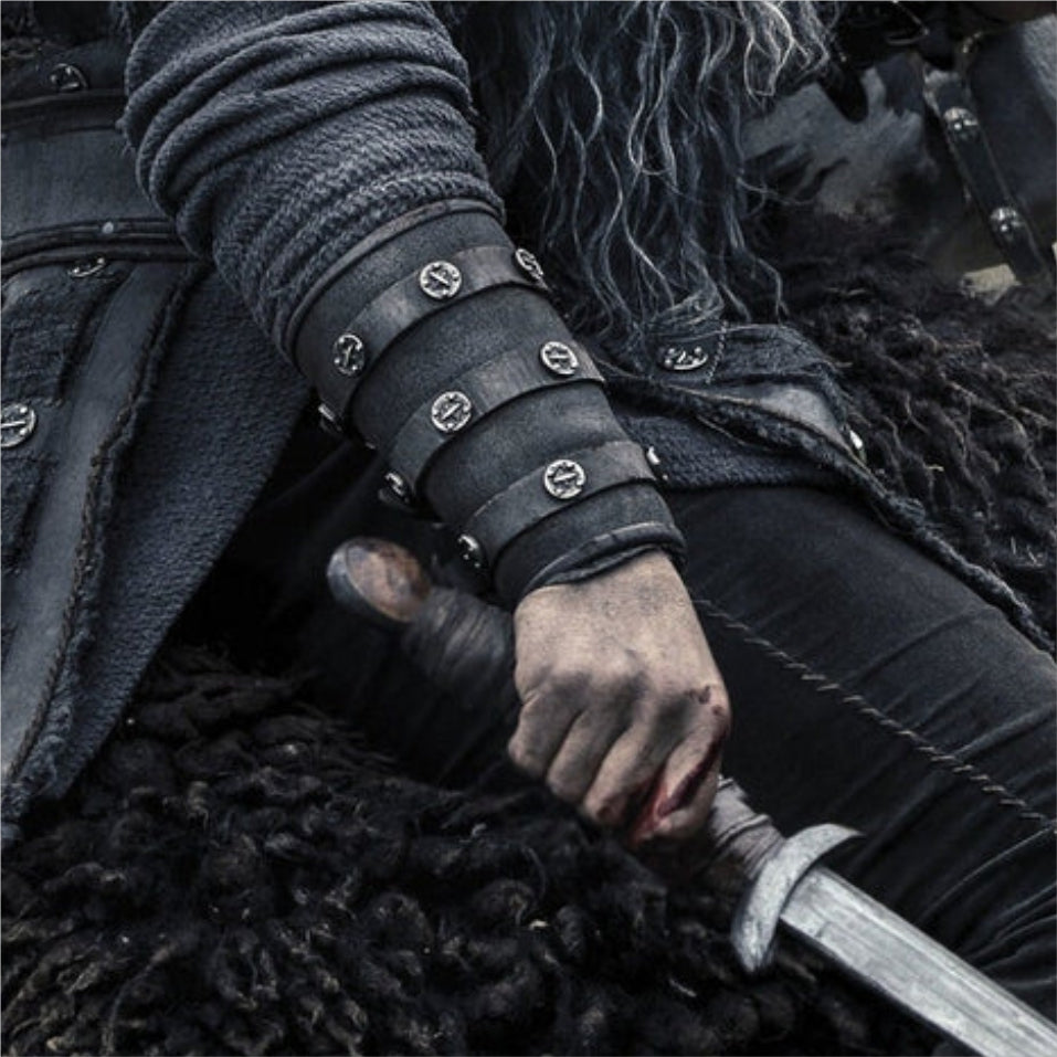 Bracers - SokolArmory