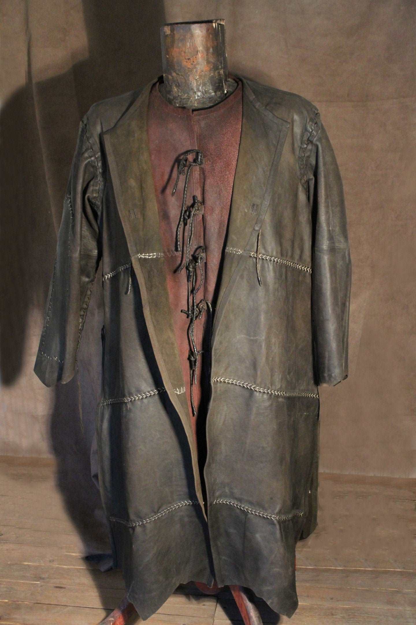 Aragorn leather vest (Lord of the Rings) – SokolArmory