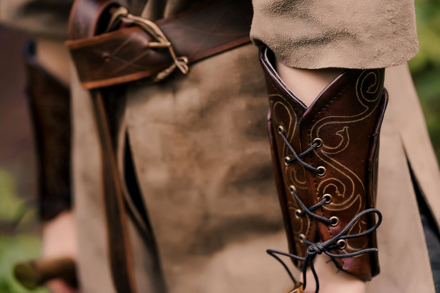 Legolas leather bracers (Lord of the Rings) - SokolArmory