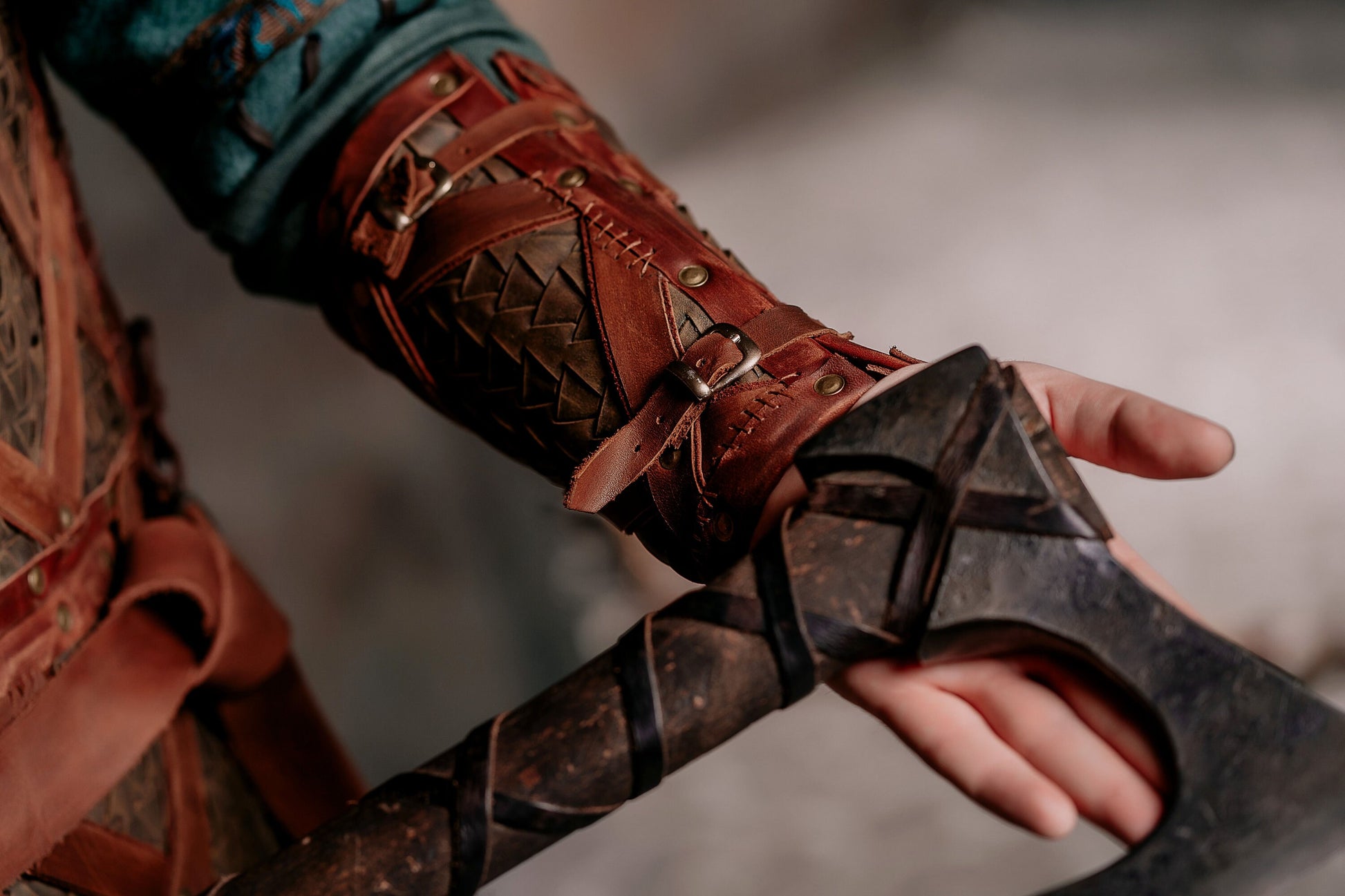 Viking leather bracers - SokolArmory