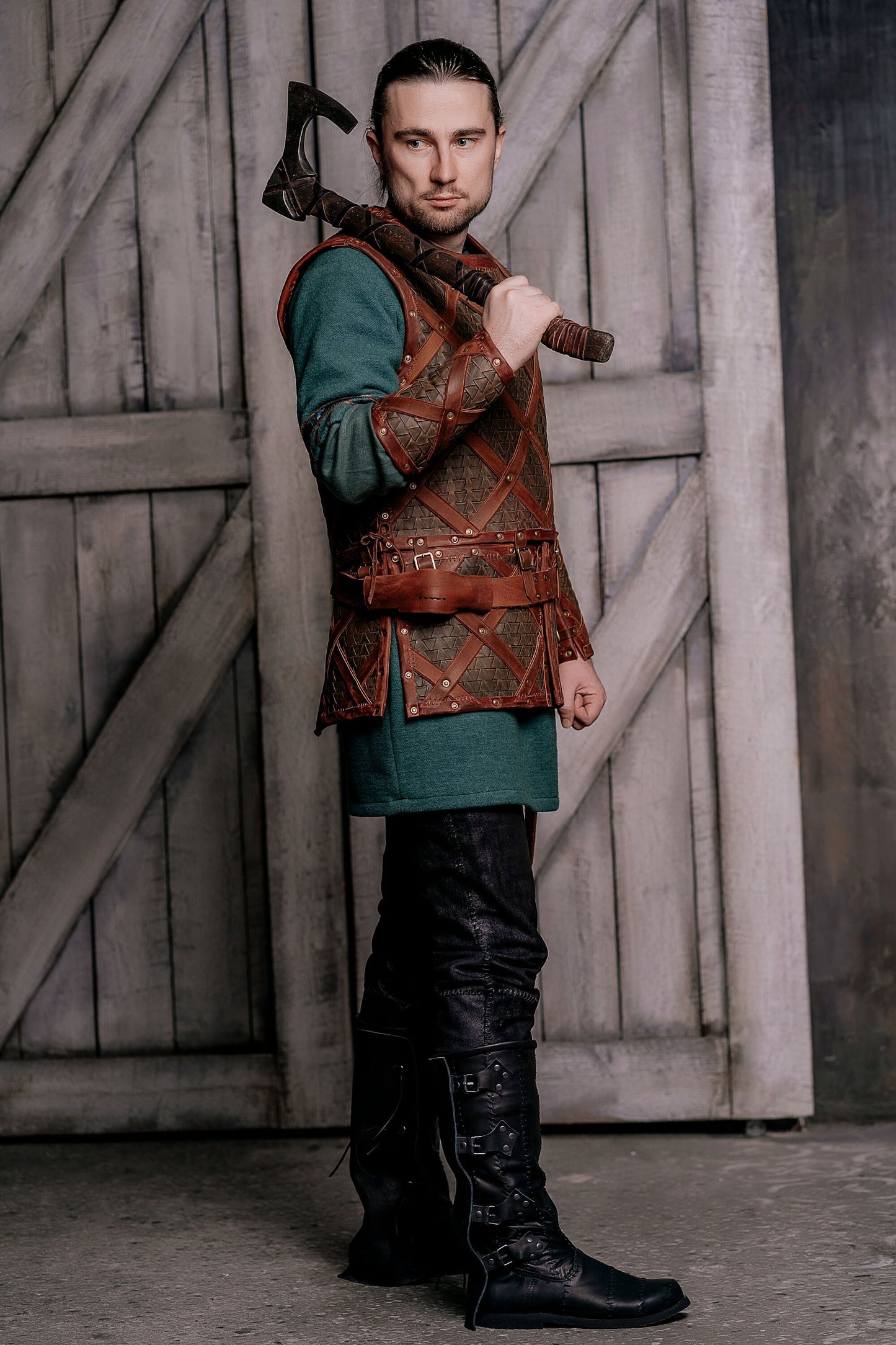 Viking leather bracers - SokolArmory