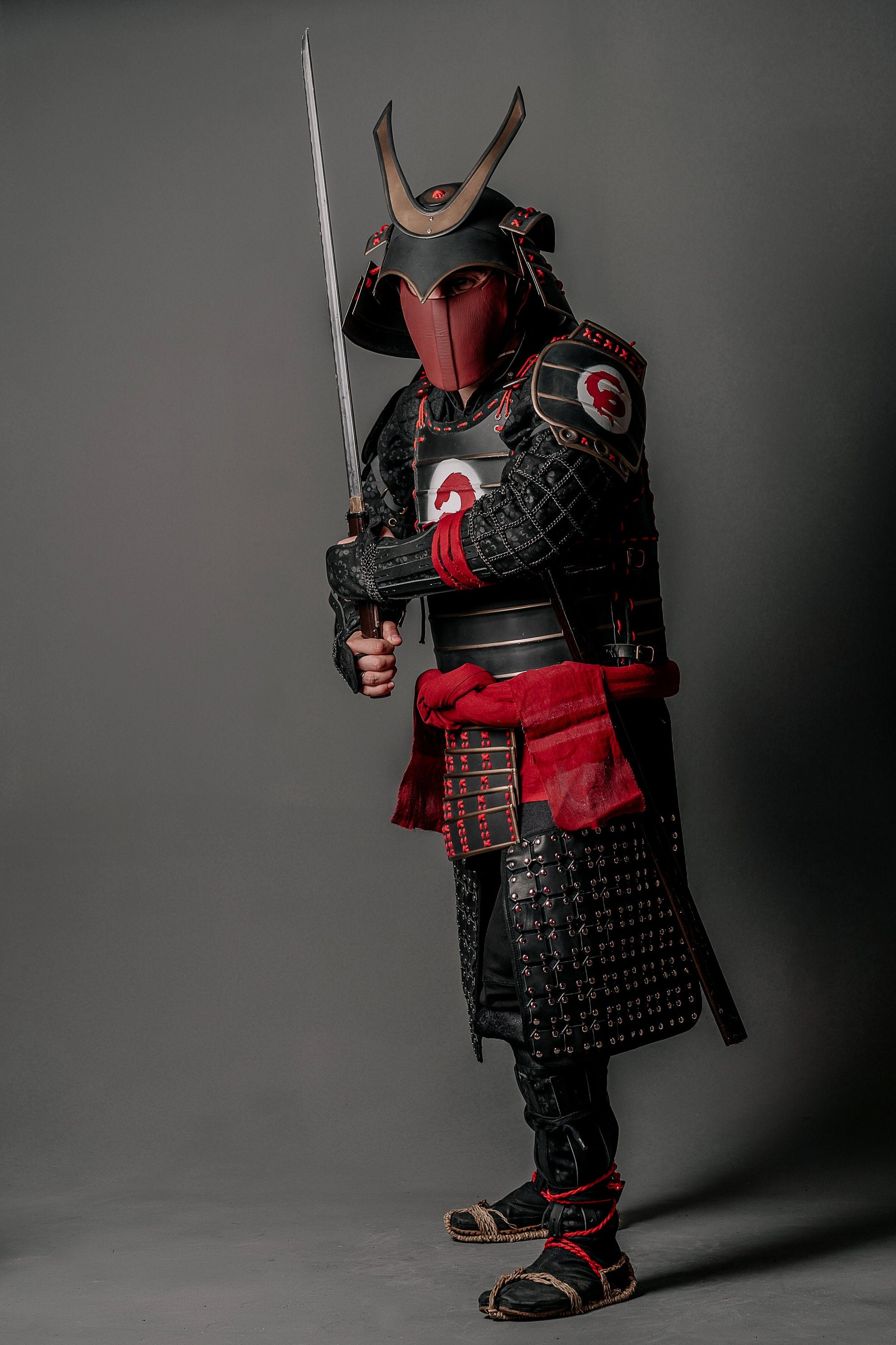 Japanese samurai armor (Ghost of Tsushima) - SokolArmory