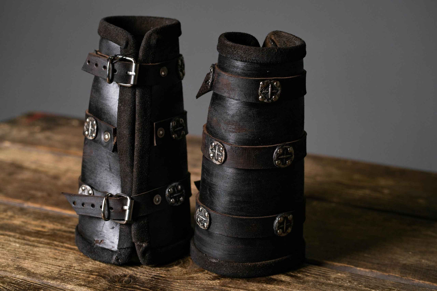 Uhtred larp leather bracers (Last Kingdom) - SokolArmory