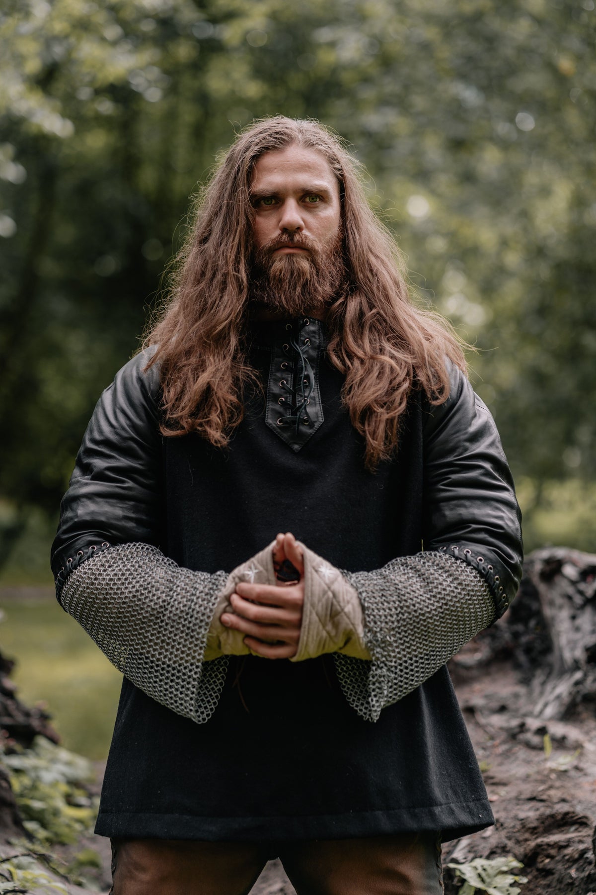 Boromir-inspired tunic with chainmail sleeves in Dark gray and silver, view 1
