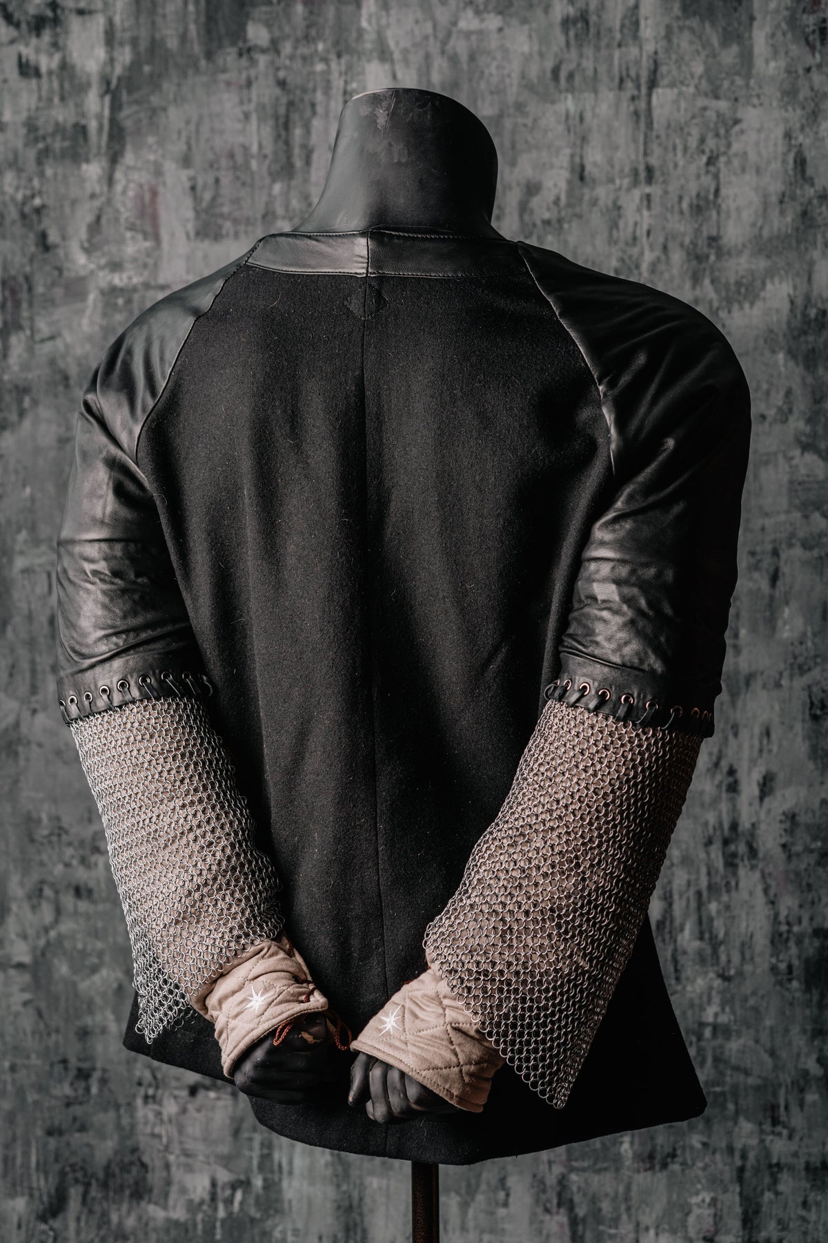 Boromir-inspired tunic with chainmail sleeves in Dark gray and silver, view 2