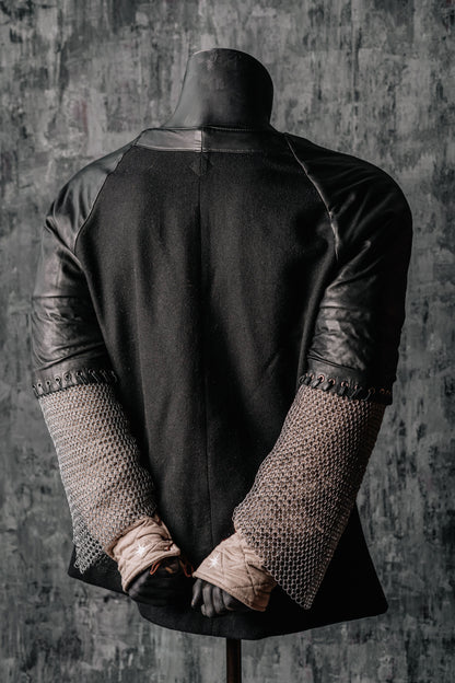 Boromir-inspired tunic with chainmail sleeves in Dark gray and silver, view 2