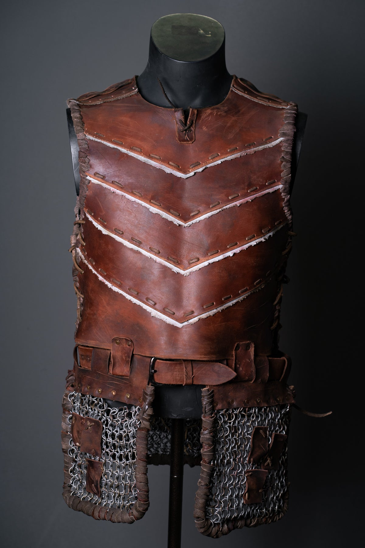 Warlord leather cuirass / body armor in Dark brown, view 2