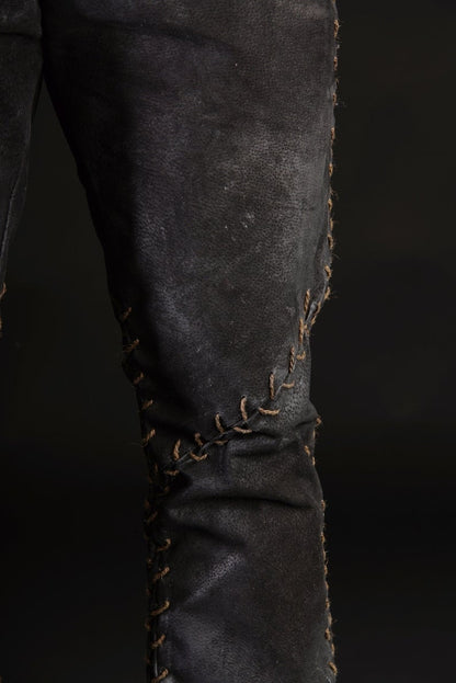 Ragnar-inspired black leather pants in Black, view 2