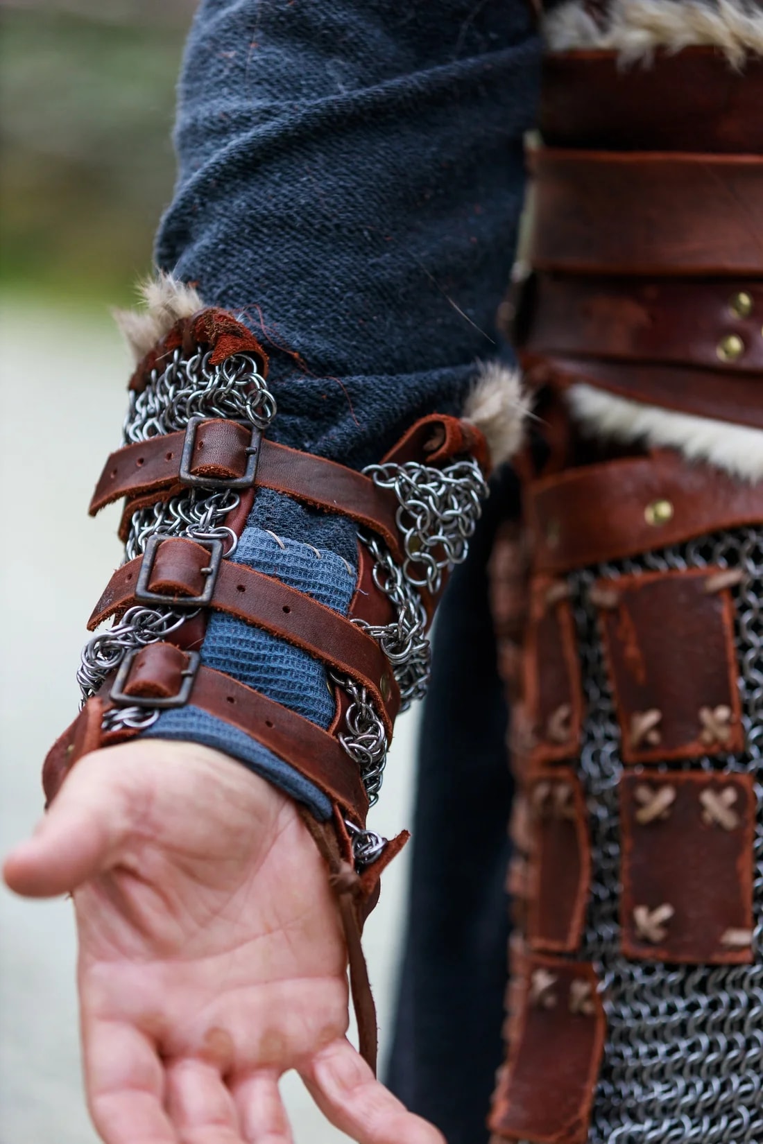 Warlord leather bracers with chainmail in Brown and silver, view 3