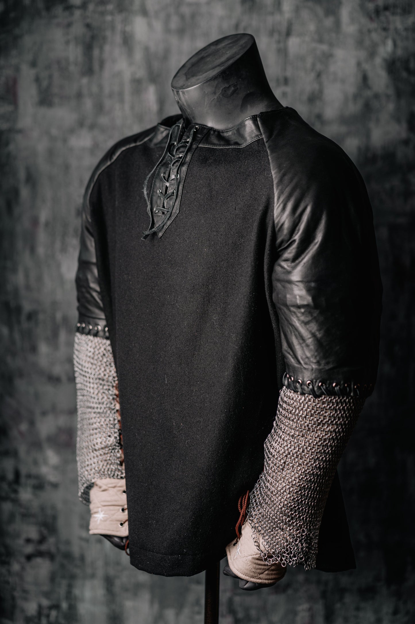 Boromir-inspired tunic with chainmail sleeves in Dark gray and silver, view 3