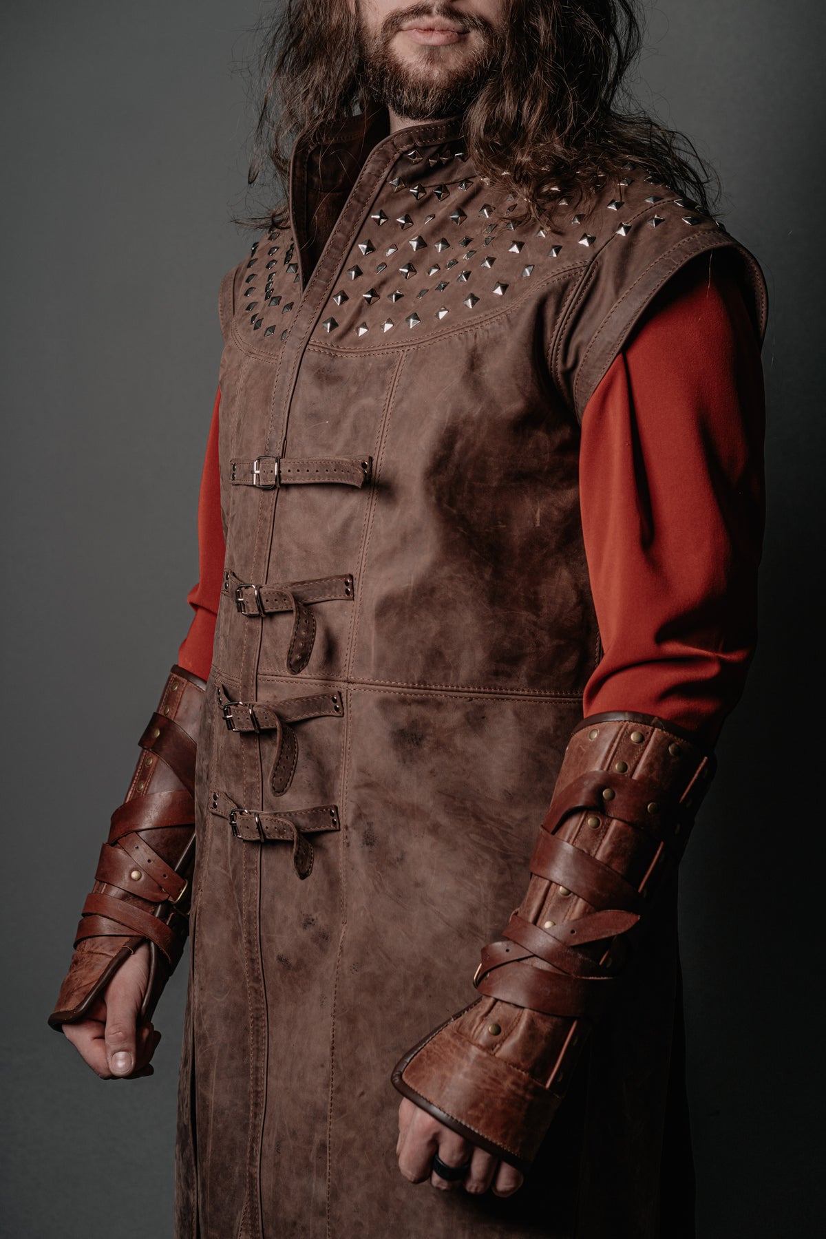 Dracula Untold-inspired long leather vest in Brown, view 4