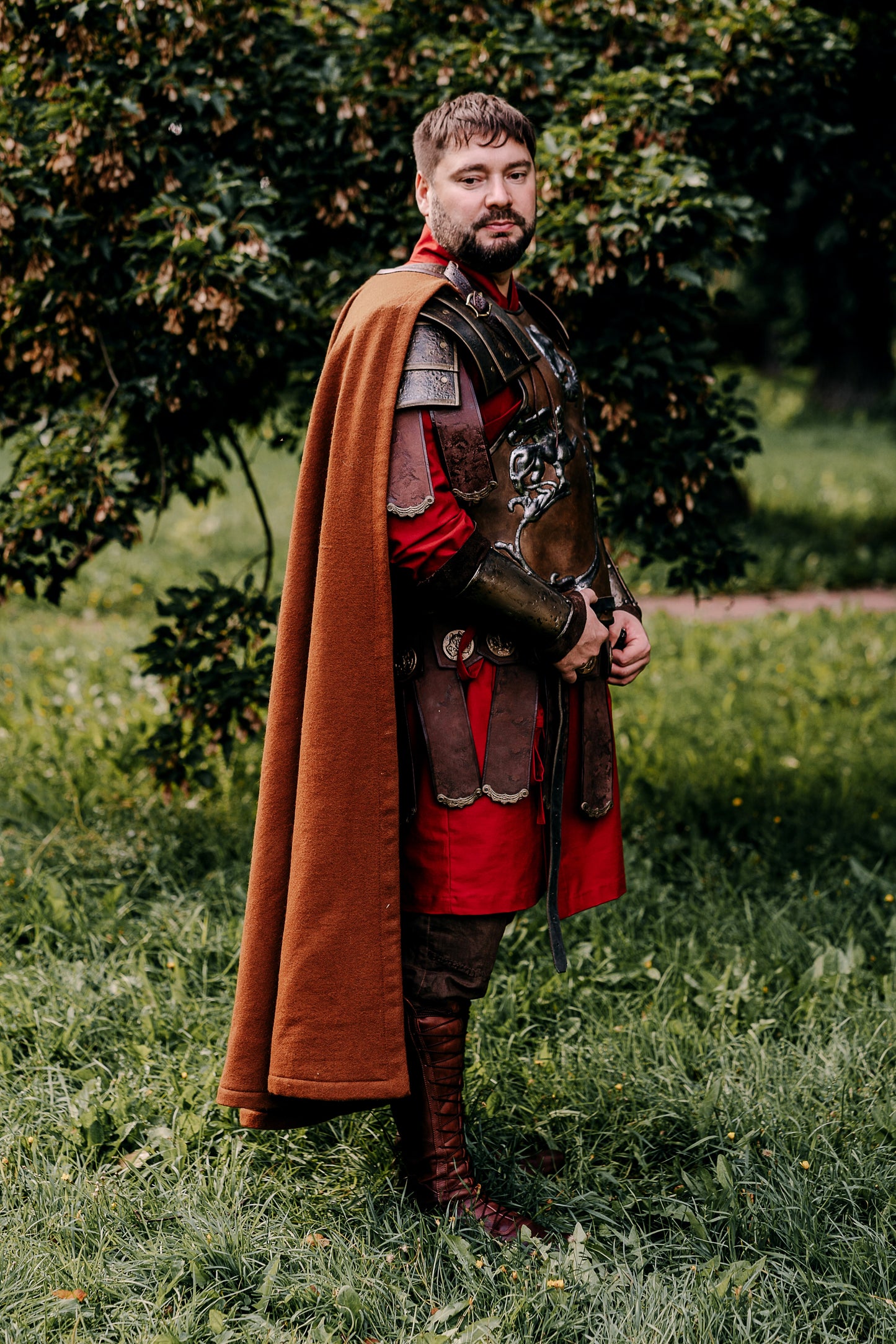 Maximus-inspired gladiator cloak in Russet brown, view 4