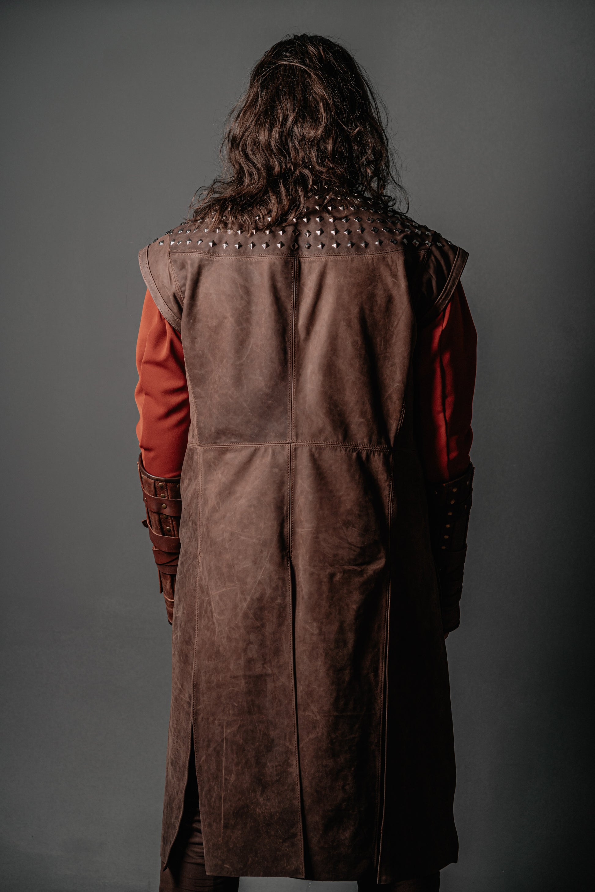 Dracula Untold-inspired long leather vest in Brown, view 5