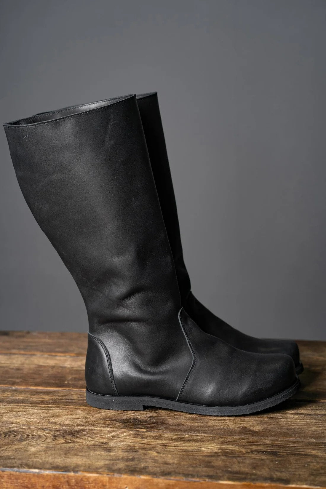 Ragnar-inspired high leather boots in Black, view 5
