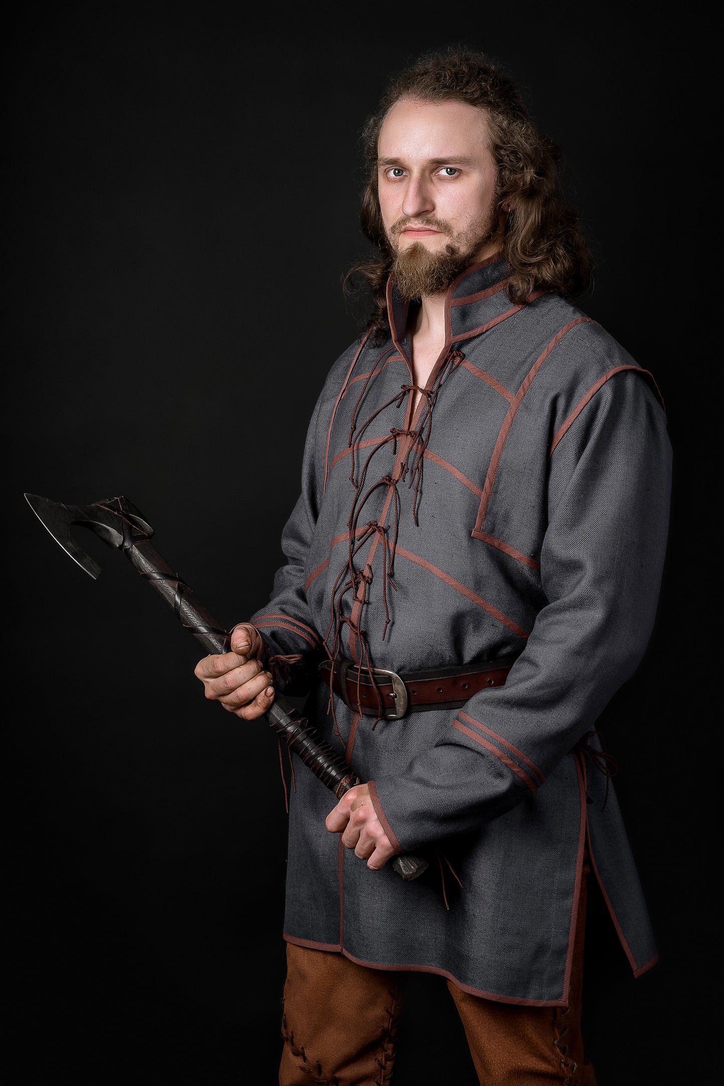 Ironside-inspired Viking tunic in Gray-blue with brown trim, view 7