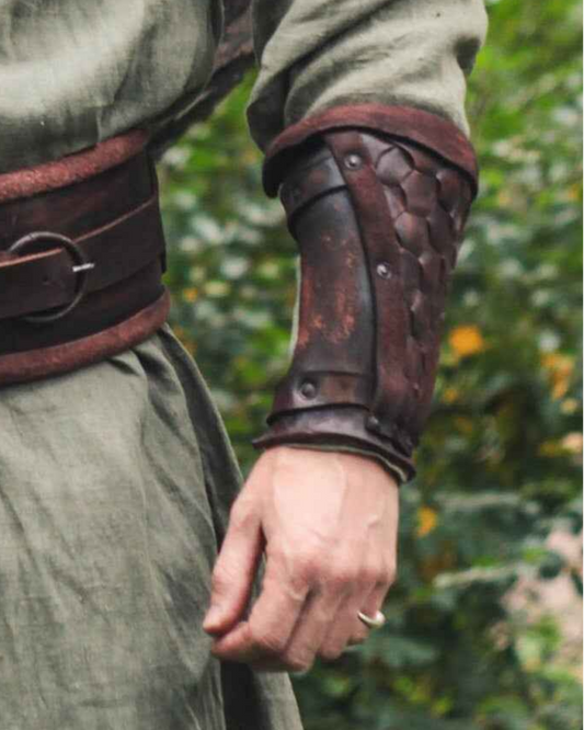 Wikinger-Armschienen aus Leder