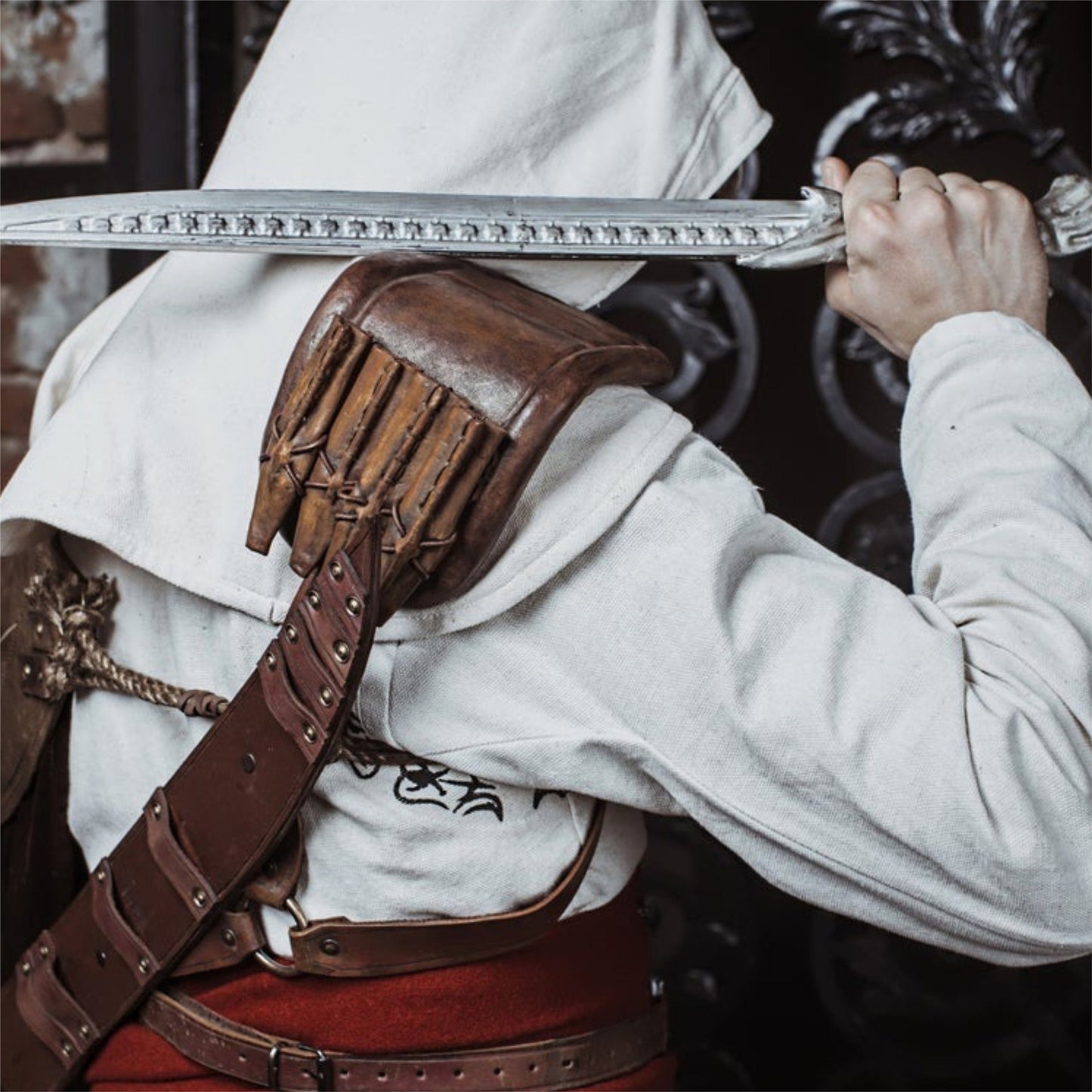 Stealthy Assassin Costume: Perfect for Cosplay, LARP, and Gaming Adventures