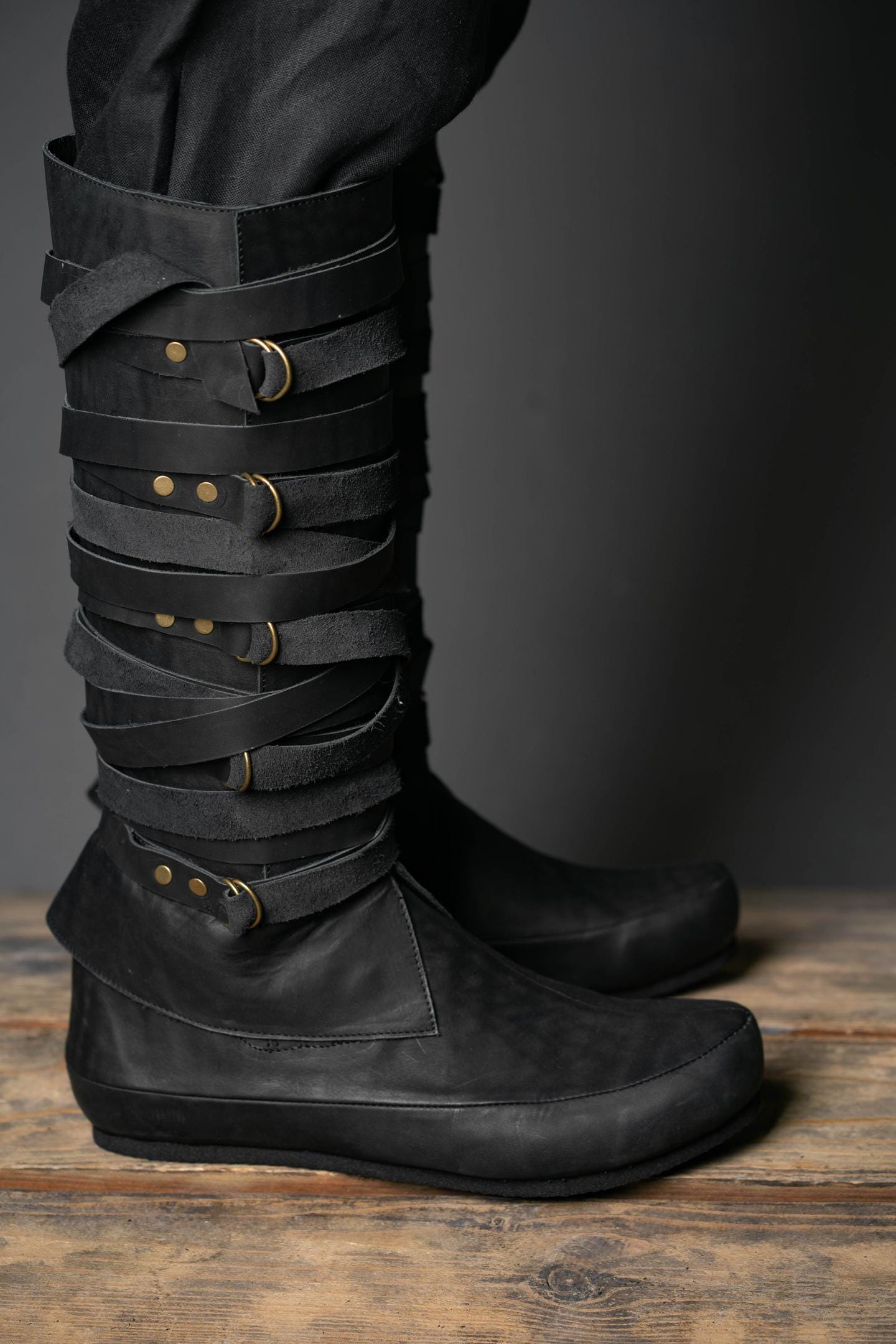 Medieval Men's Black High Leather Boots "Assassin" / Handmade from genuine leather / LARP / SCA / Ren Fest Cosplay / Historical Footwear