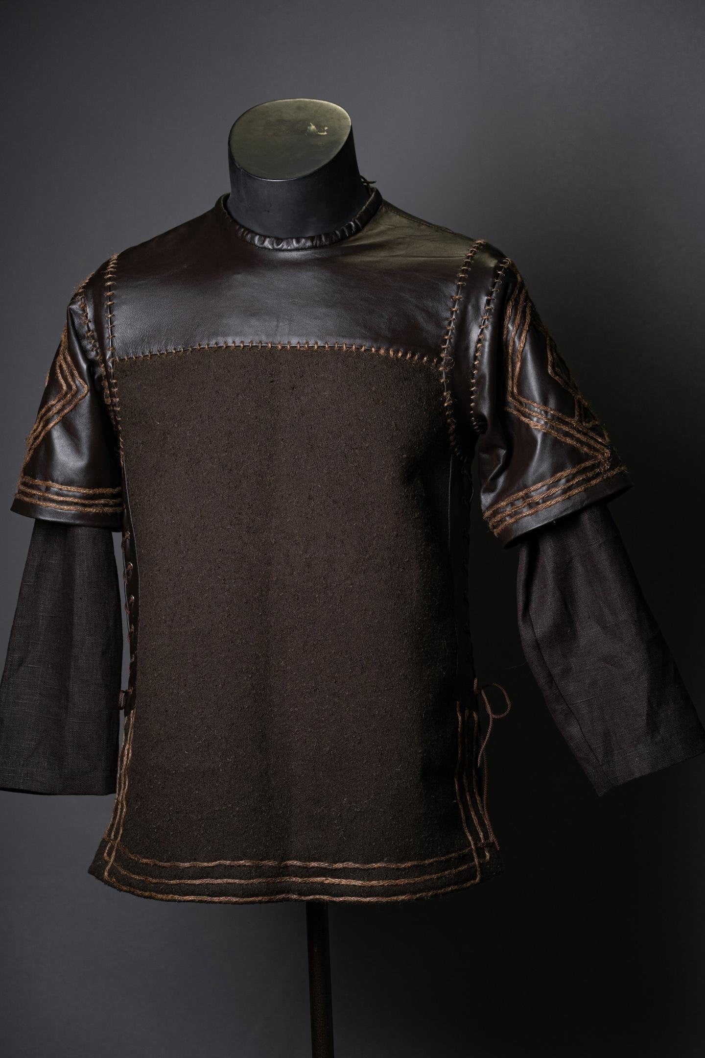 IN STOCK / L size / Ragnar wool tunic