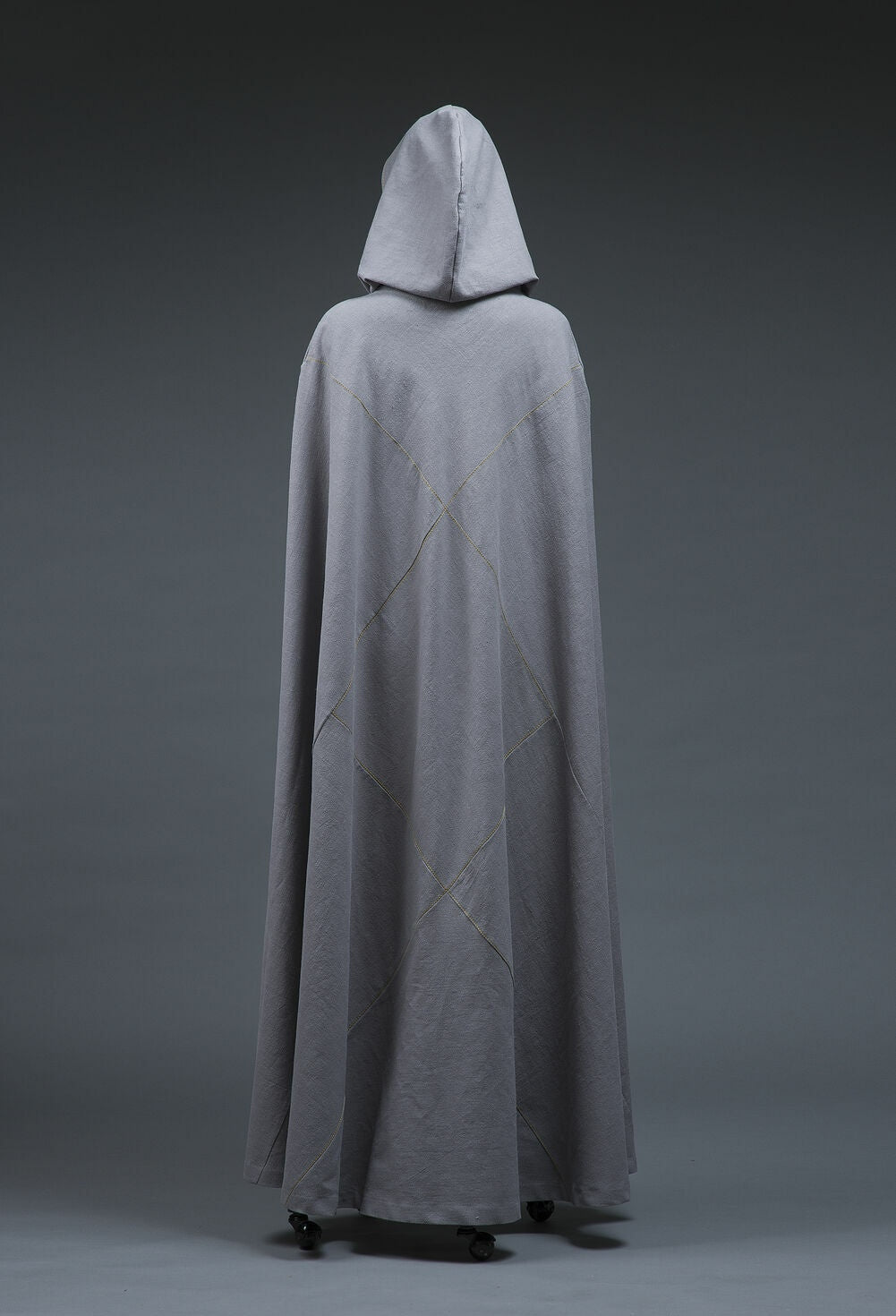Full-length gray-lilac cotton cloak, back view