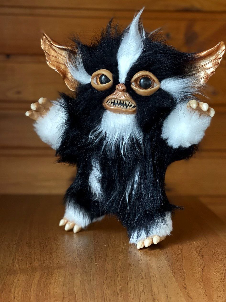 Gizmo store gremlin toy