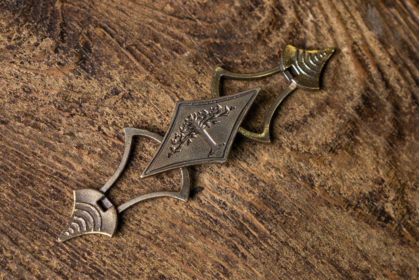 Gondor Buckles (Lord of the Rings)