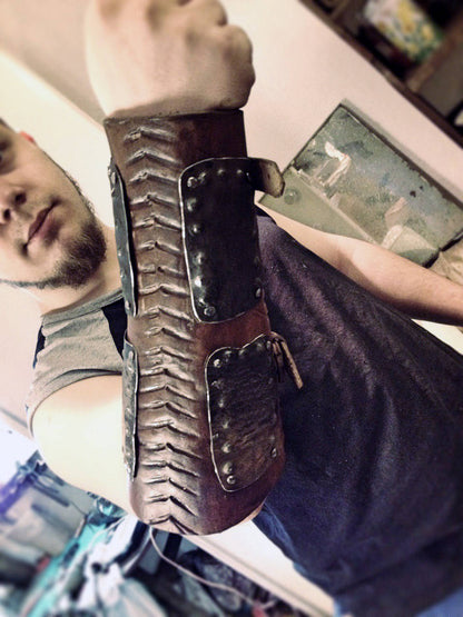 Medieval larp armor (armor with pauldrons + bracers)