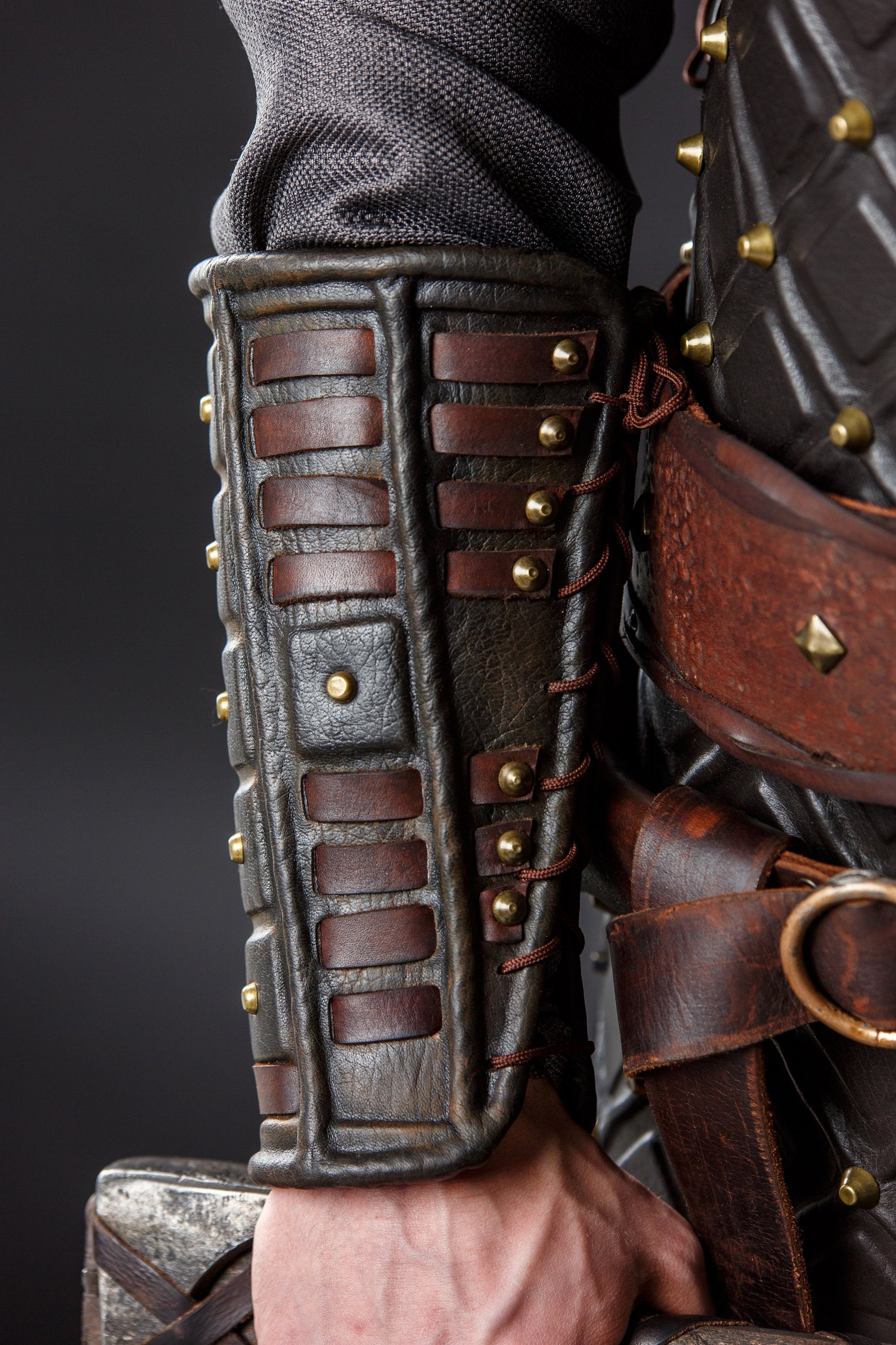Medieval leather bracers with hand protection – SokolArmory