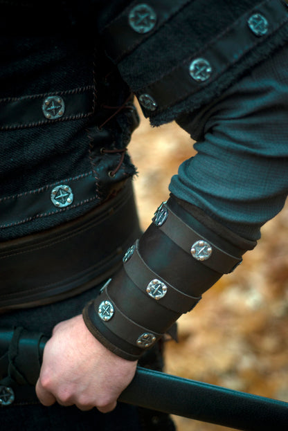 Medieval leather bracers for Larp