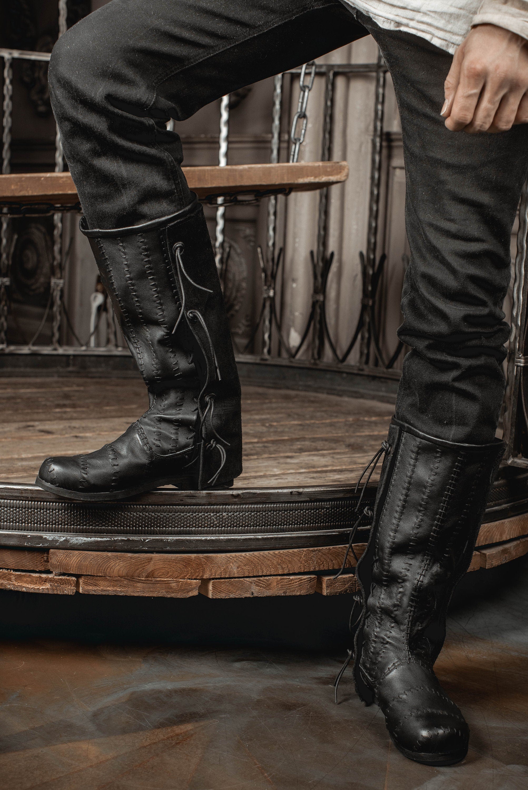 半分の値段販売 破格！JULIUS Riders Boots (HORSE SKIN) ブーツ