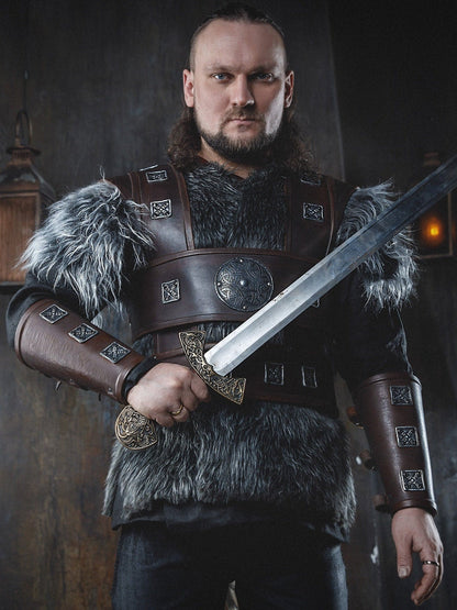 Uhtred Kostüm, Herrenrüstung