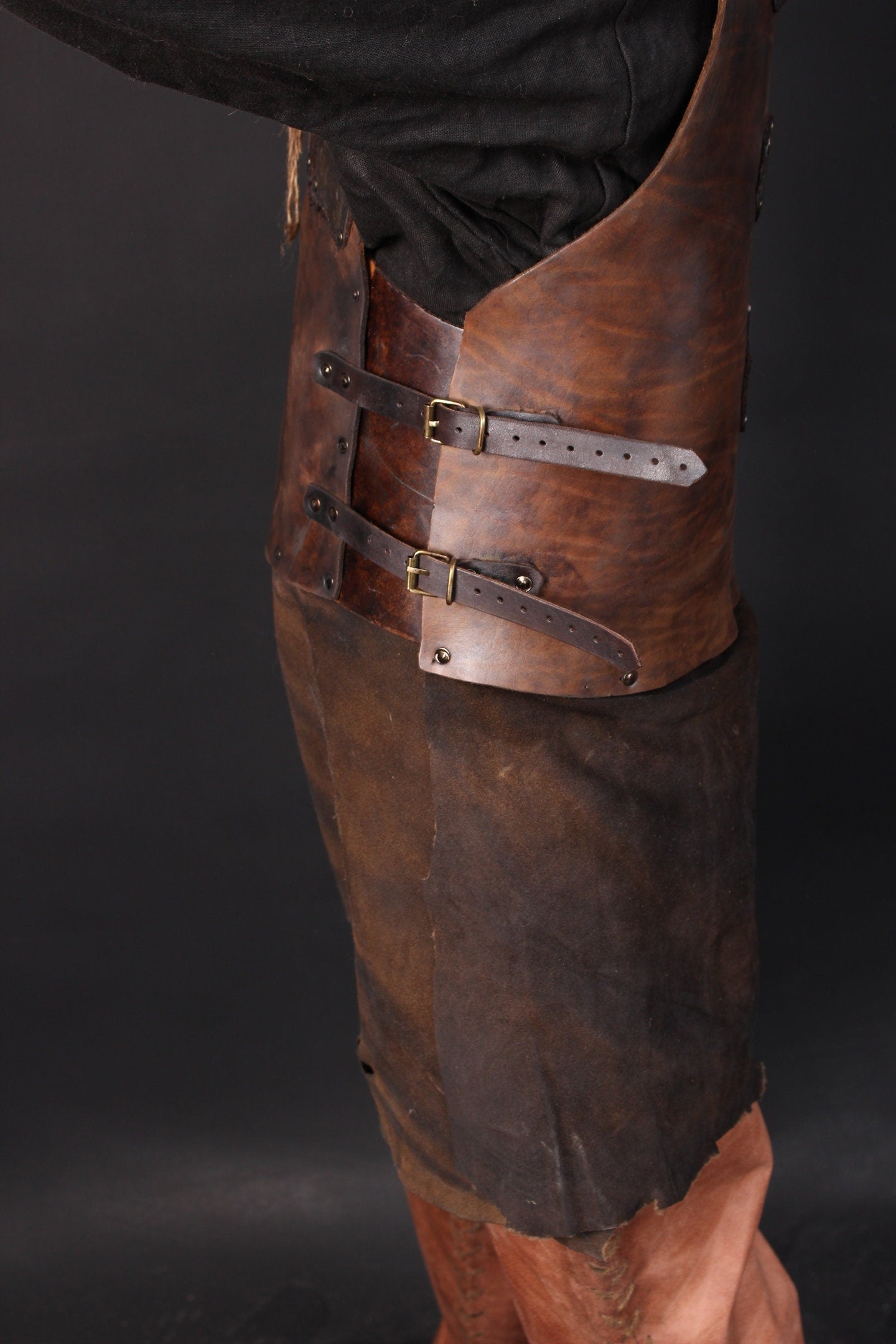 Viking larp leather armor / leather armor with brass accents / medieva –  SokolArmory