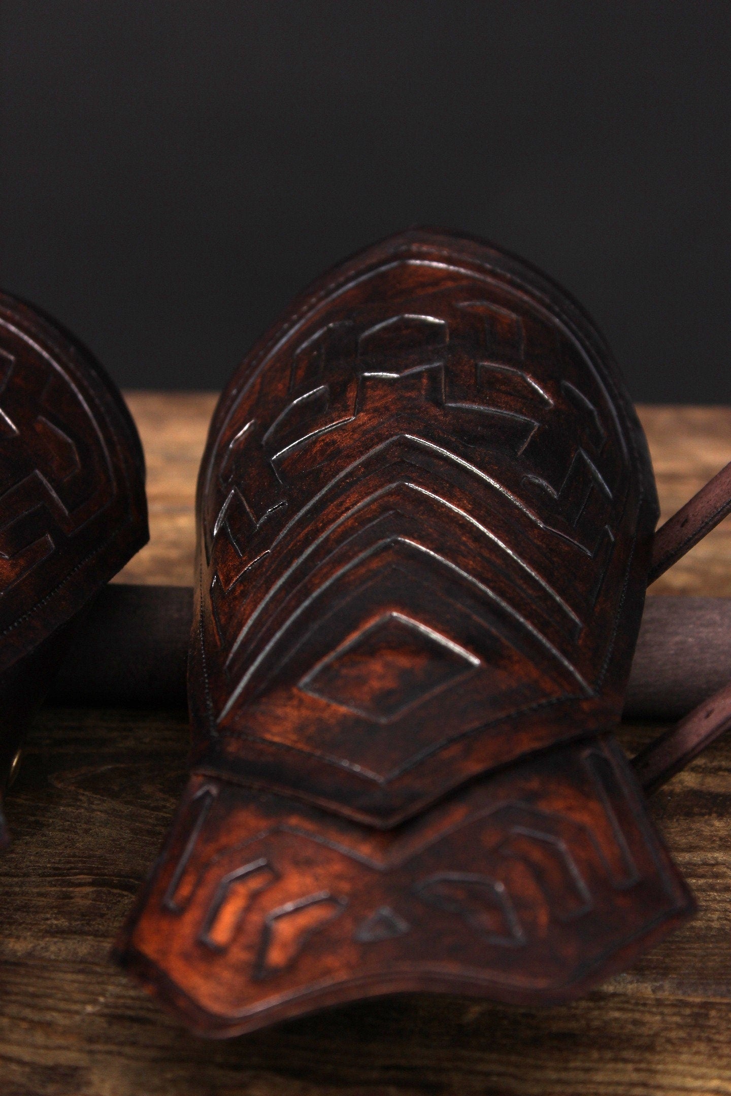 Thorin's leather bracers (Lord of the Rings)