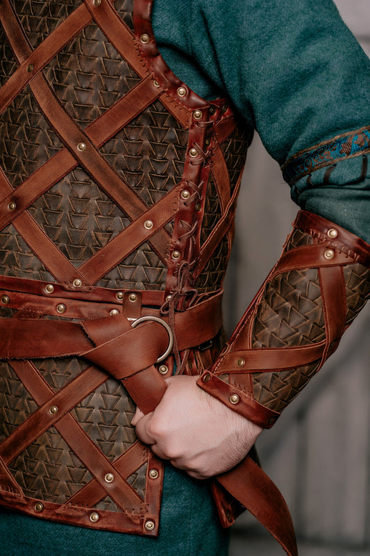 Viking leather bracers - SokolArmory