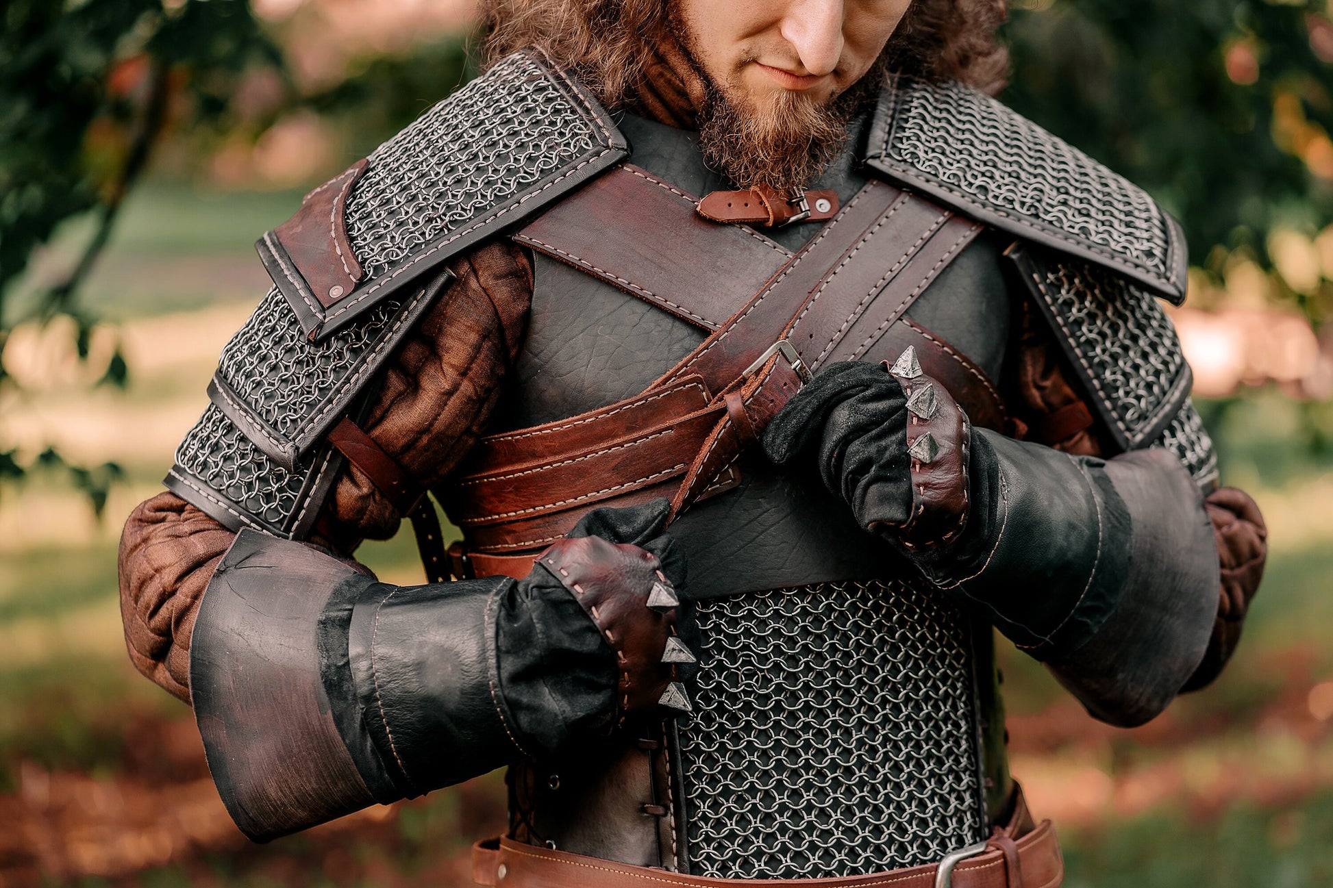 The Witcher Geralt of Rivia Cosplay Costume Brown Leather & Chainmail Armour