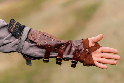 Robin Hood leather bracers