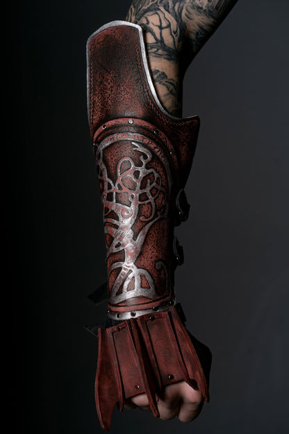 Kratos bracers with claws (God of War)