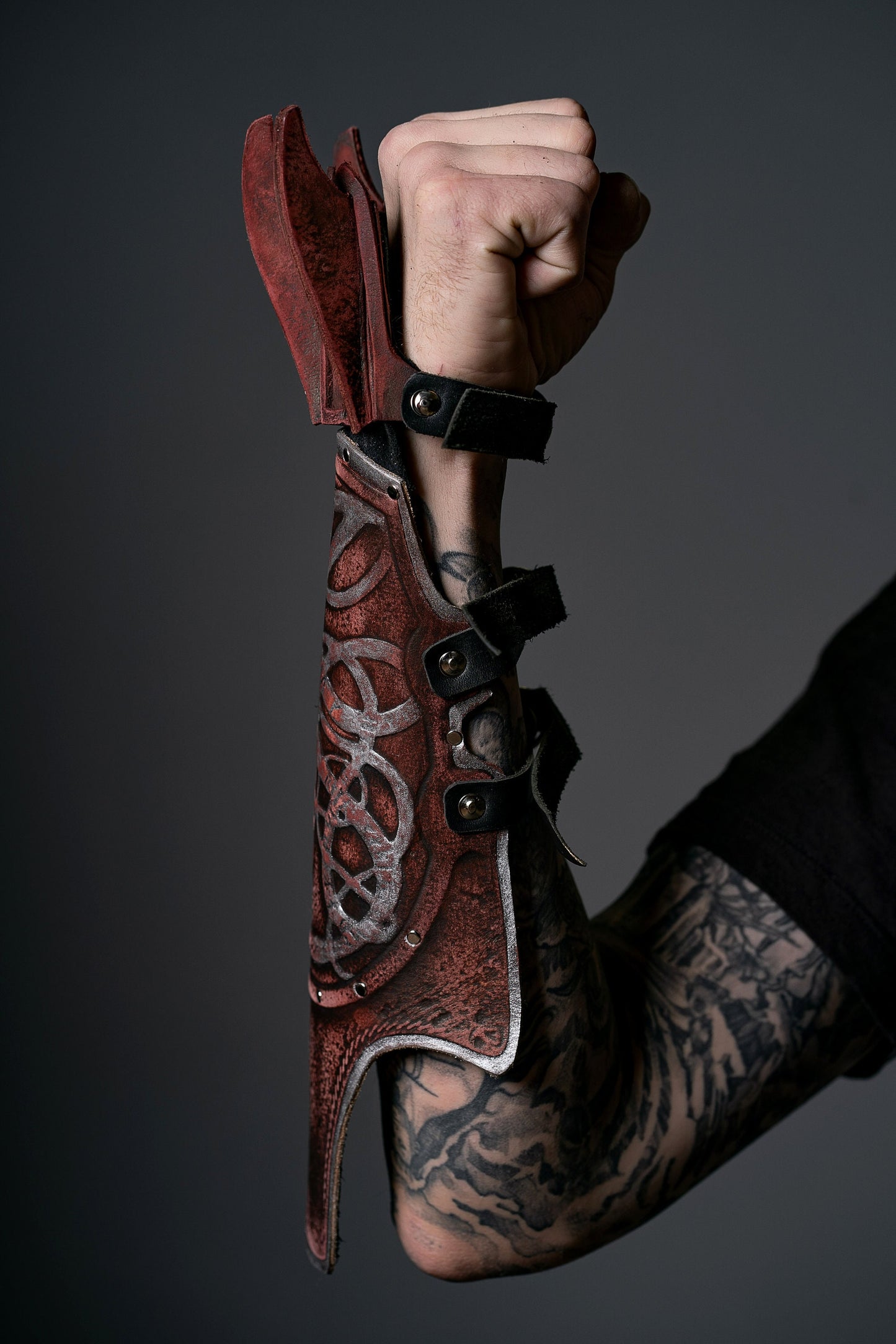 Kratos bracers with claws (God of War)