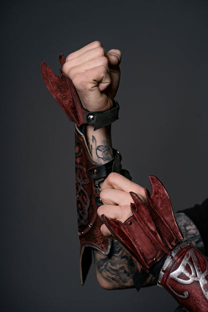 Kratos bracers with claws (God of War)