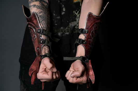 Kratos bracers with claws (God of War)