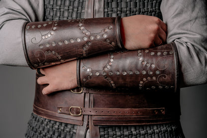 Uhtred leather bracers (Last Kingdom)