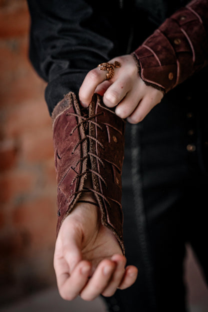 Medieval leather bracers for Larp